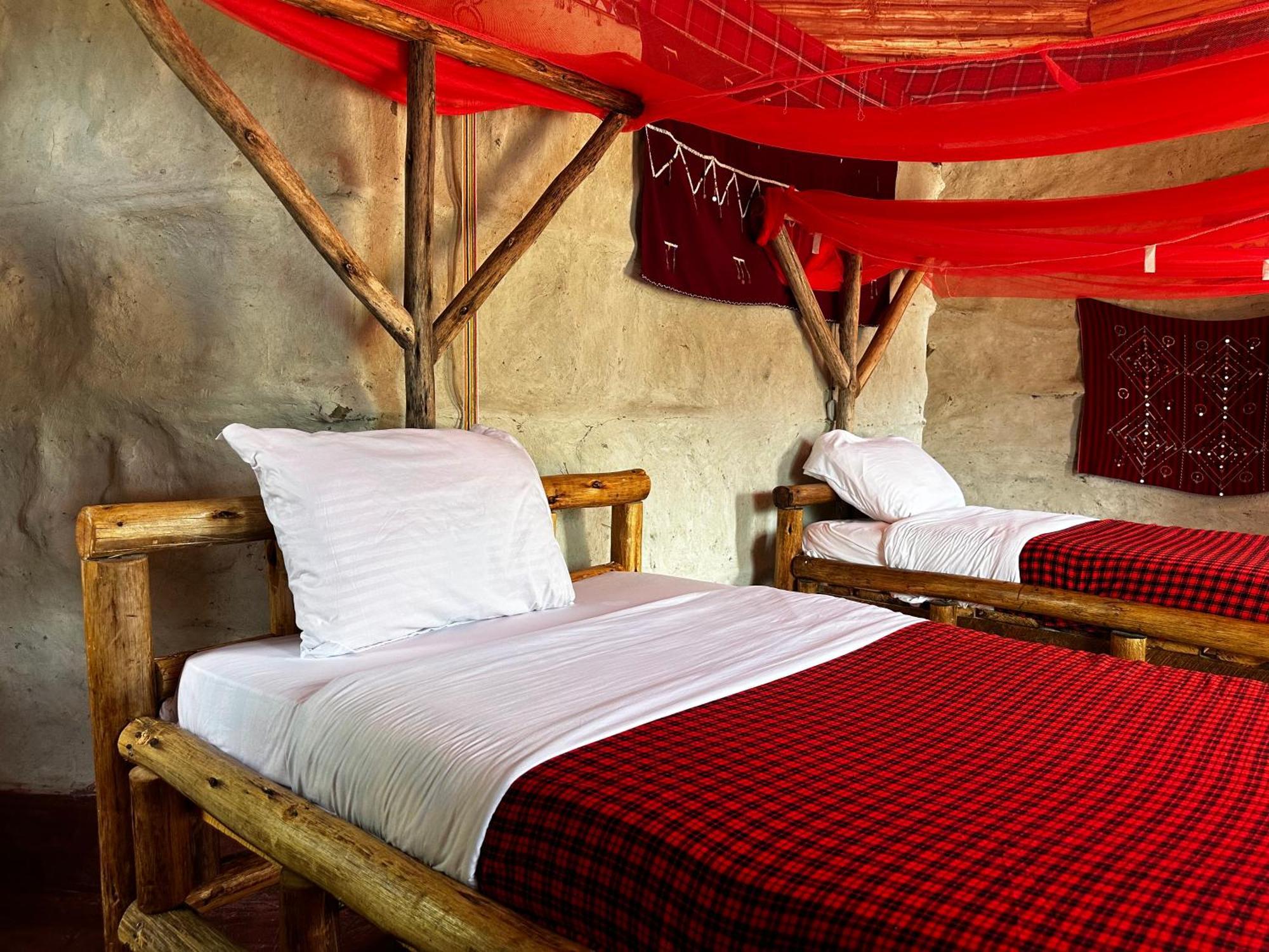 Maasai Eco Boma & Lodge - Experience Maasai Culture Makuyuni Exterior foto