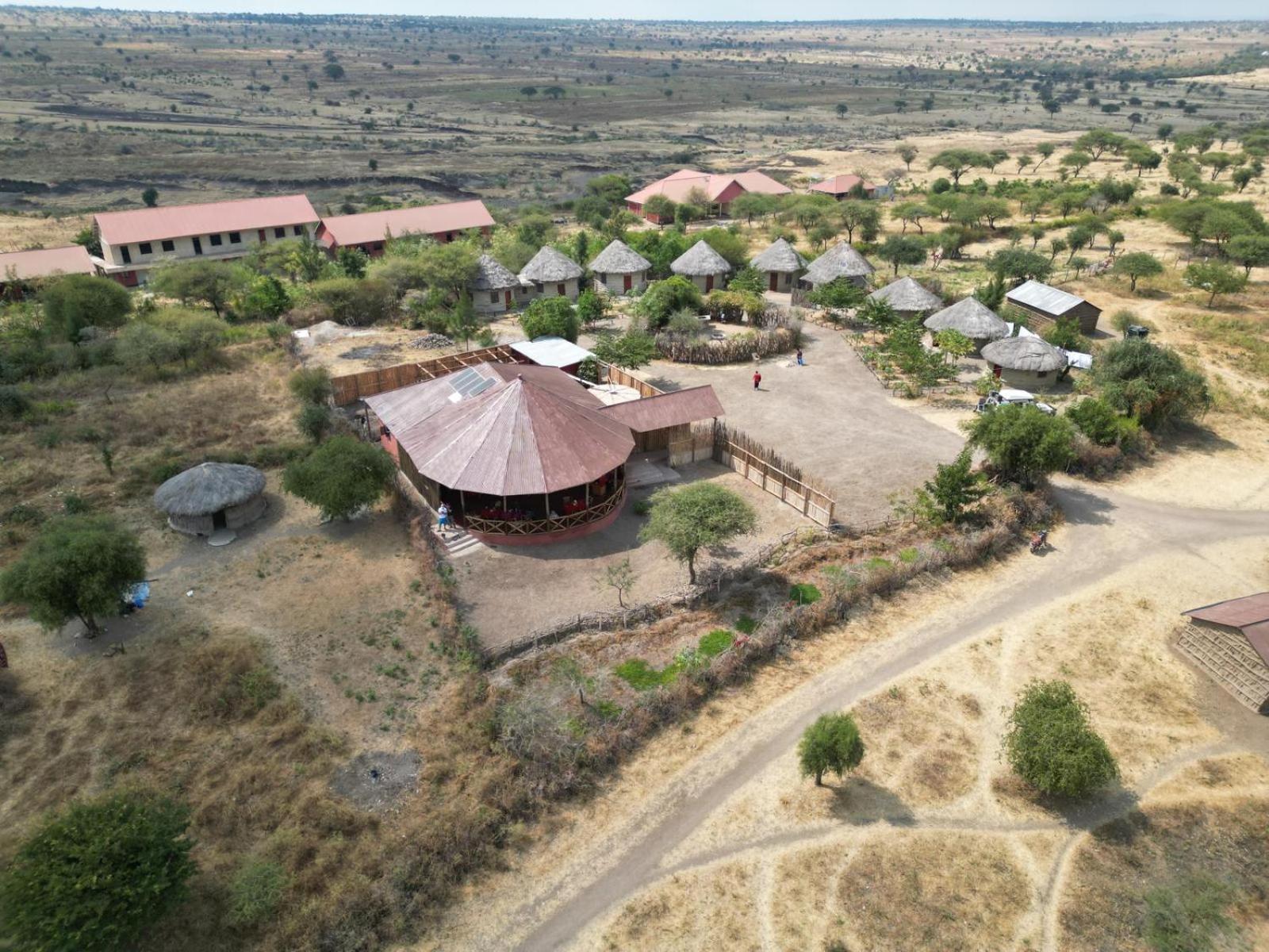 Maasai Eco Boma & Lodge - Experience Maasai Culture Makuyuni Exterior foto