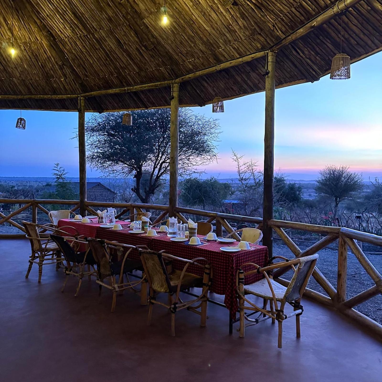 Maasai Eco Boma & Lodge - Experience Maasai Culture Makuyuni Exterior foto