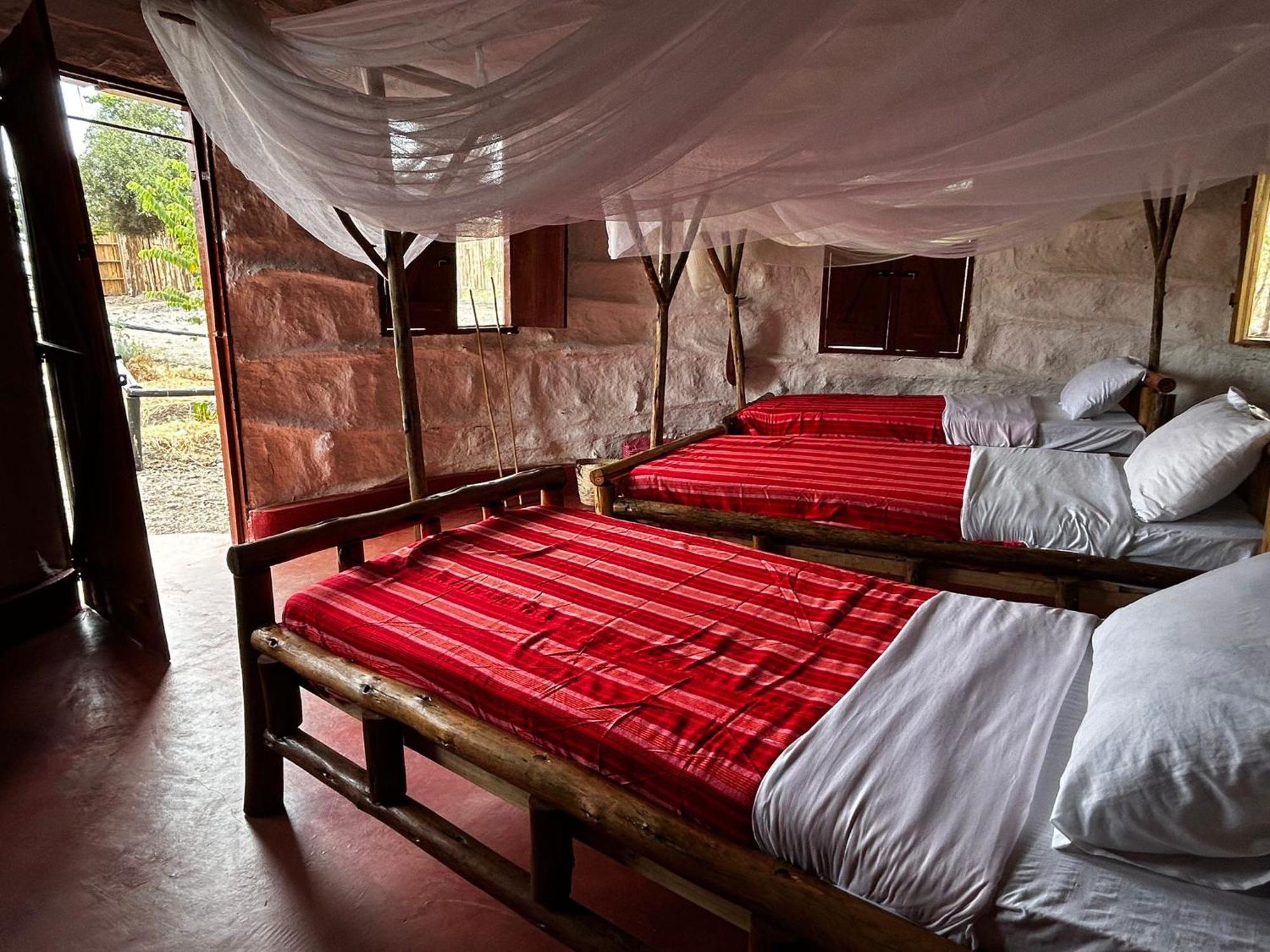 Maasai Eco Boma & Lodge - Experience Maasai Culture Makuyuni Exterior foto